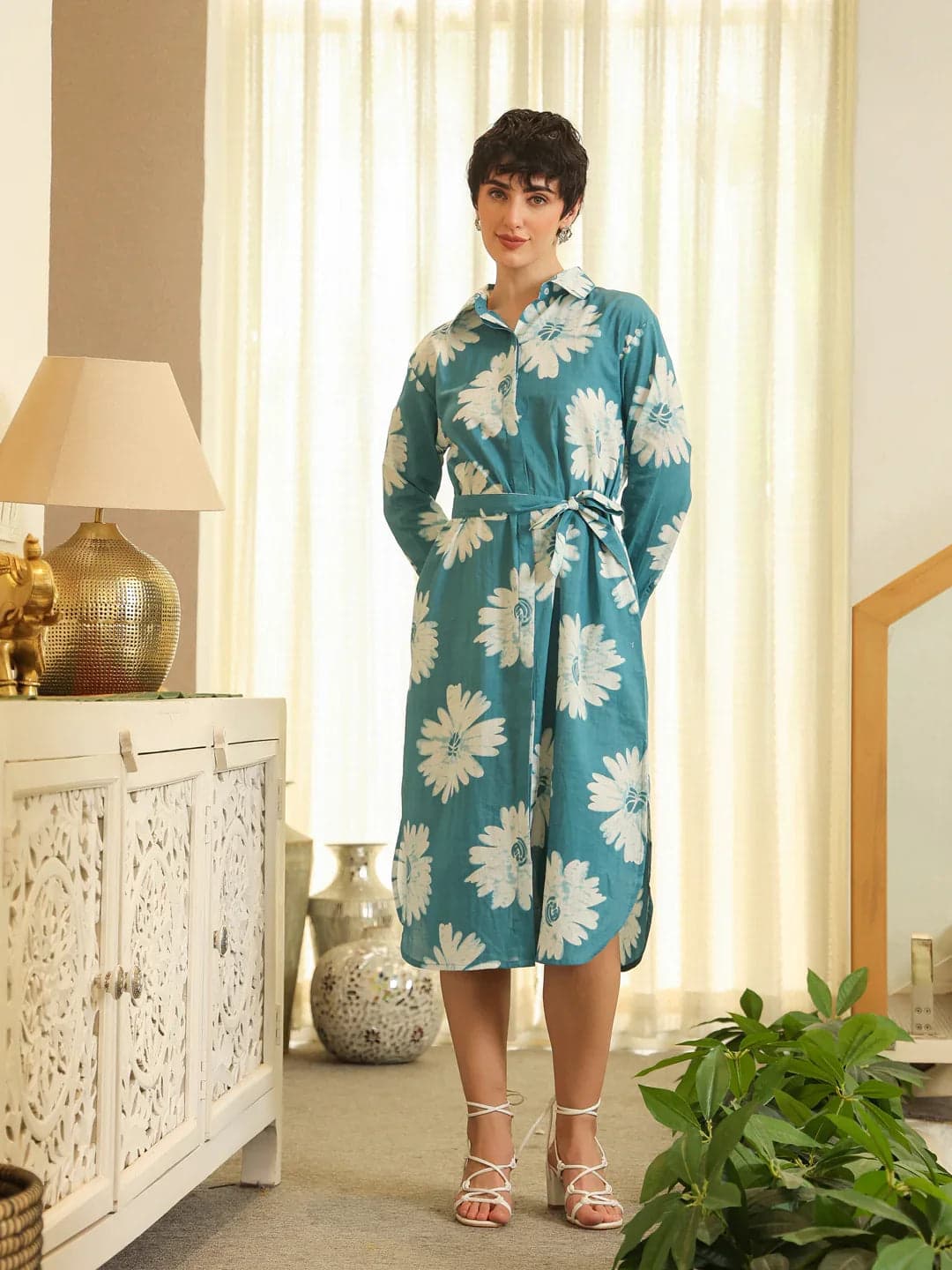 Toymi Fashion Cobalt Collar Day Dress